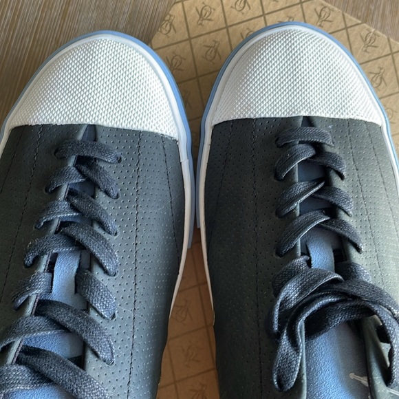 BNWT Men’s size 8 Penguin Tobaggan Perf sneakers - Picture 10 of 11